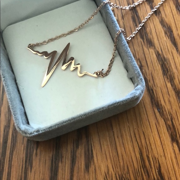 Trendy Jewels Jewelry - 🎉🎉Heartbeat Necklace SALE 🎊🎉🎉